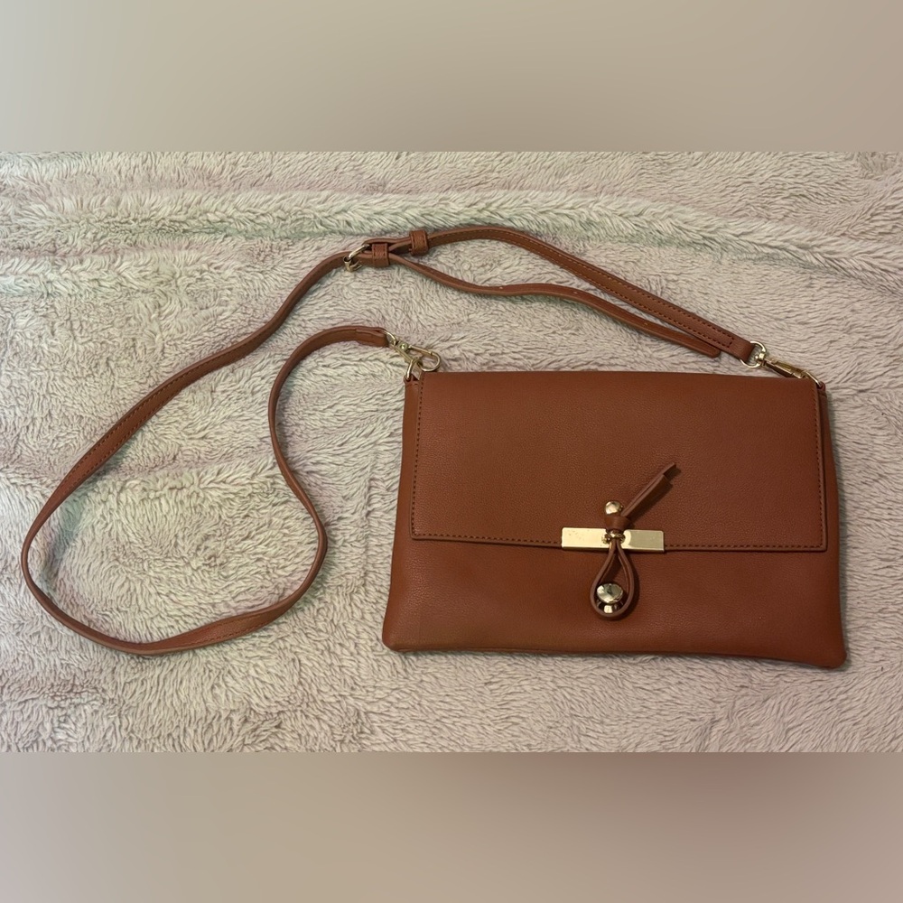 Elegant Brown Leather Crossbody Bag